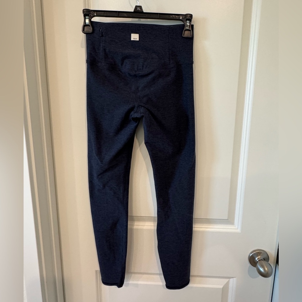 Vuori Dark Blue Leggings Size XS - Picture 2 of 5